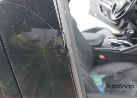 2018 Toyota Camry Xle z USA, uszkodzony, nr VIN 4T1B11HK3JU069451